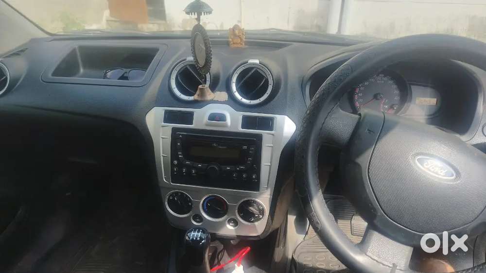 Ford Figo 1.2 Petrol 2010