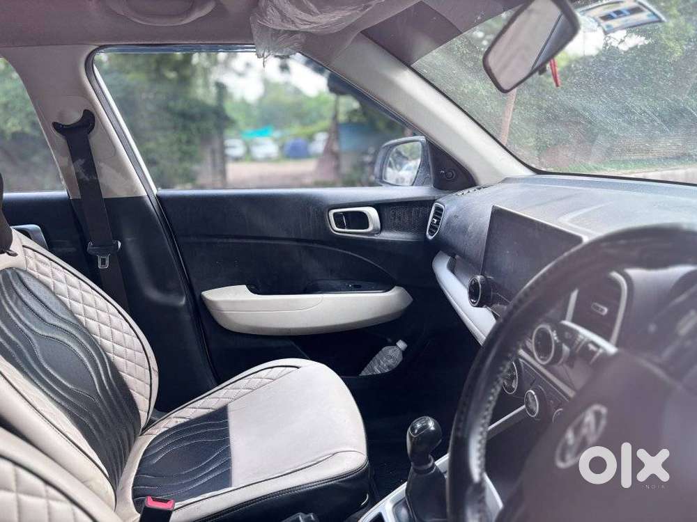 Hyundai Venue S Turbo, 2022, Petrol