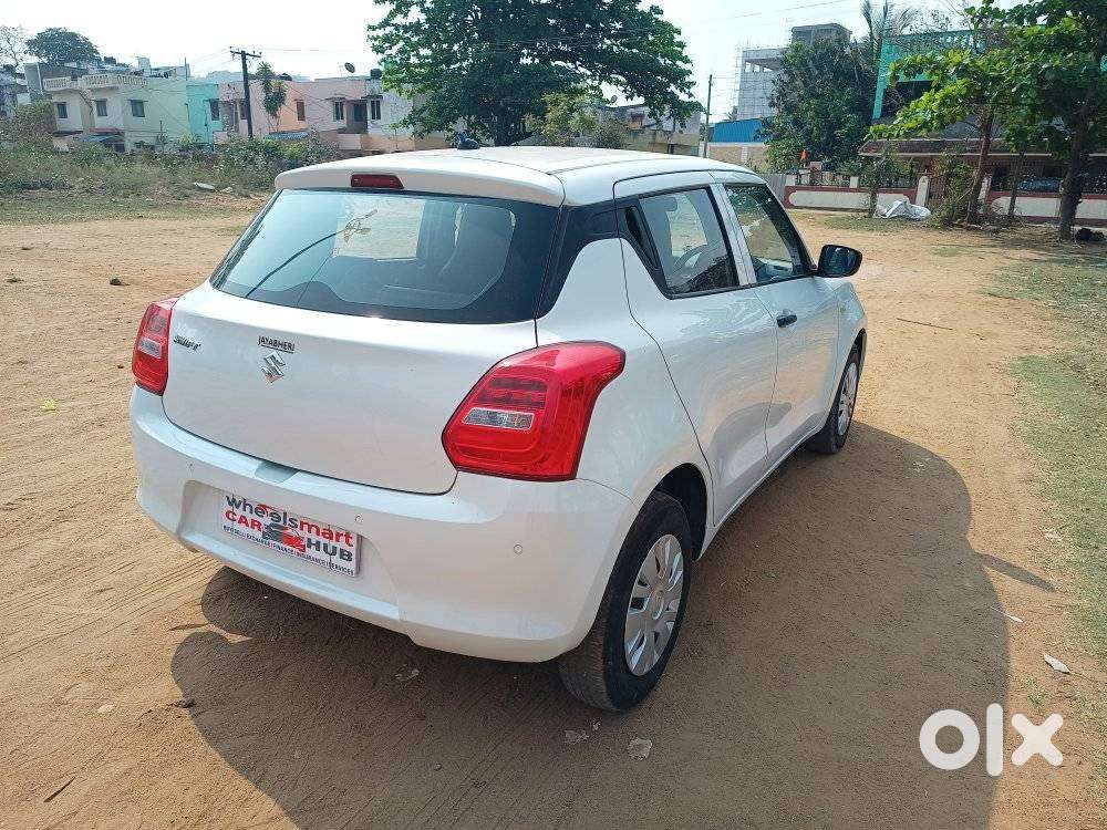 Maruti Suzuki Swift 1.2 Lxi (o), 2020, Petrol