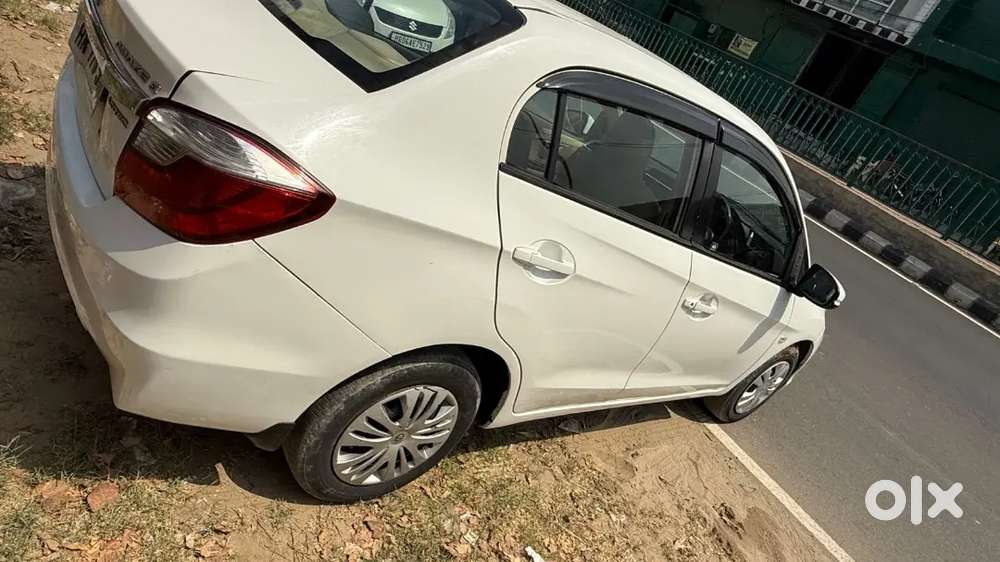 2017 Model Honda Amaze Diesel First Owner Brand New Car