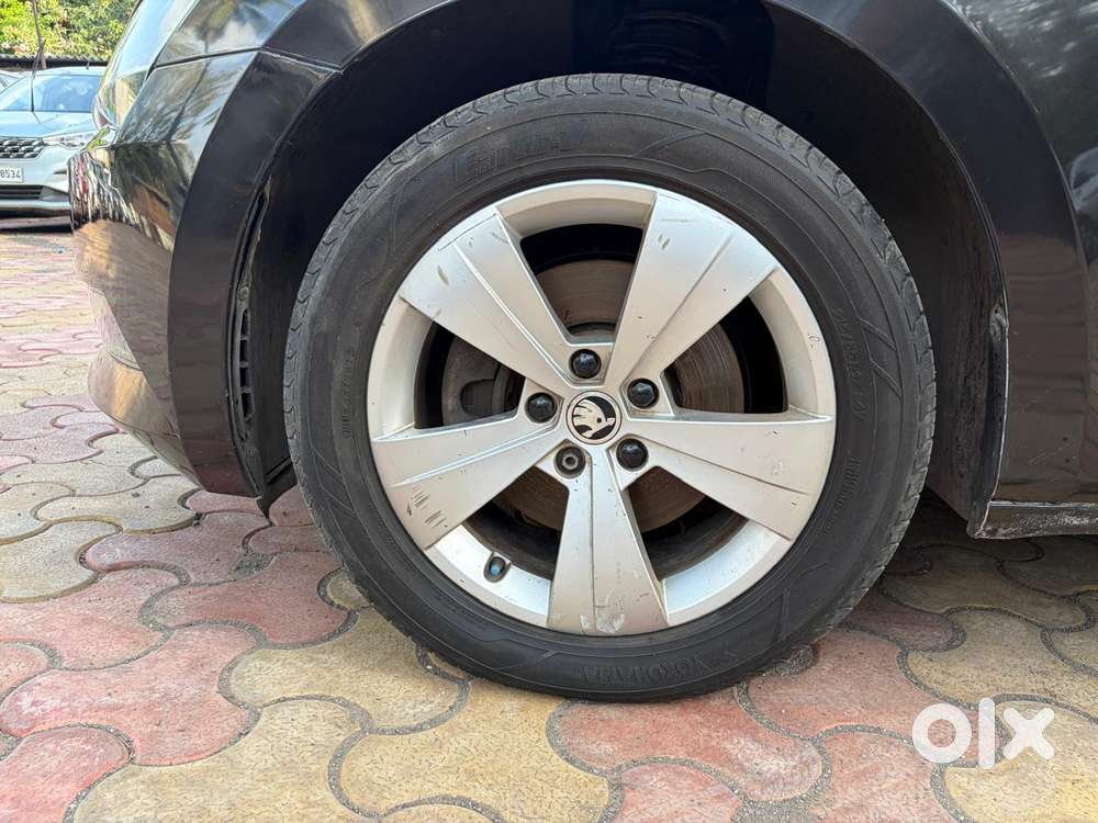 Skoda Superb Style 1.8 Tsi Mt, 2016, Petrol