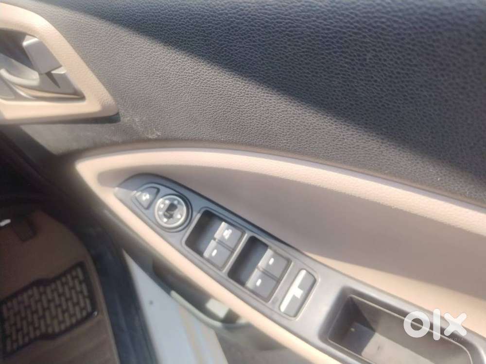 Hyundai I20 Petrol Asta, 2015, Petrol