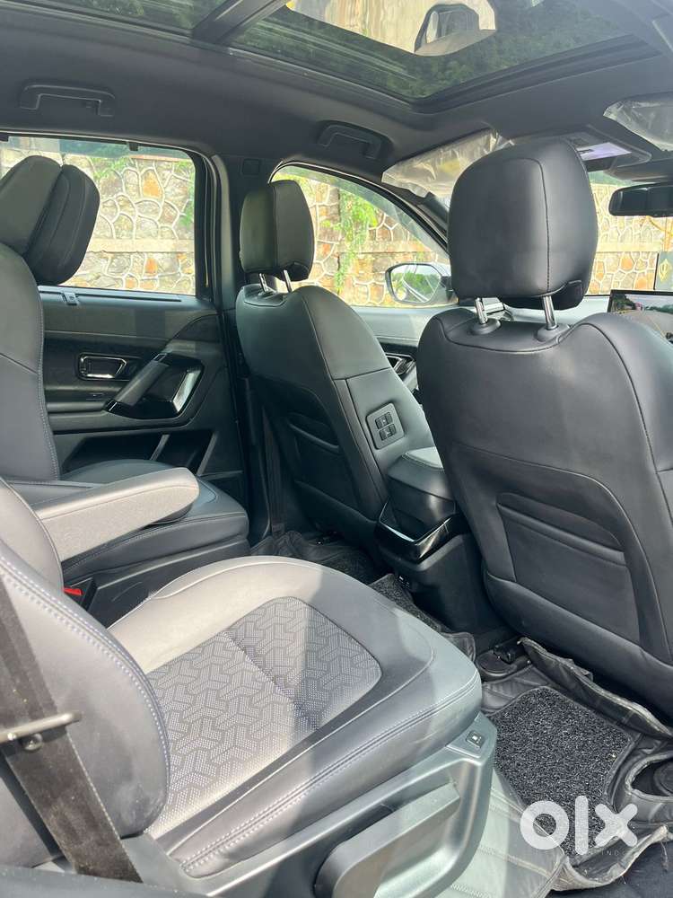 Tata Safari Accomplished Plus Dark Edition, 2024, Diesel