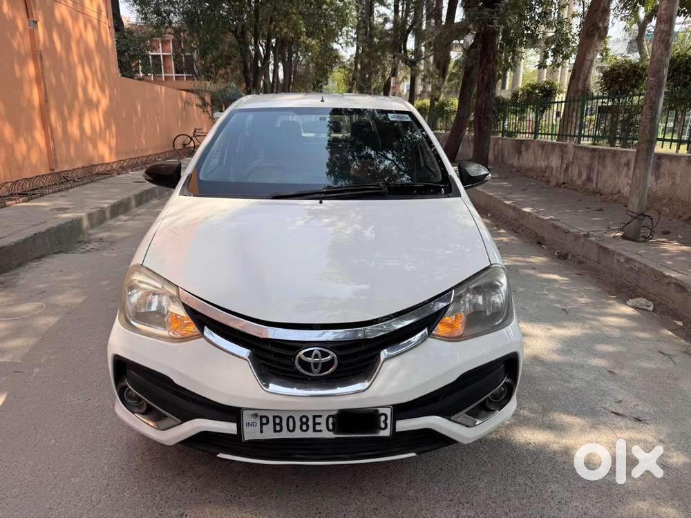 Toyota Etios Liva Gd, 2013, Petrol