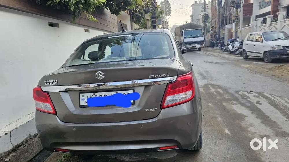 Maruti Suzuki Dzire 2017 Petrol 70000 Km Driven