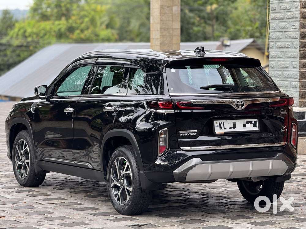 Toyota Urban Cruiser Hyryder 1.5 V Hybrid, 2025, Petrol