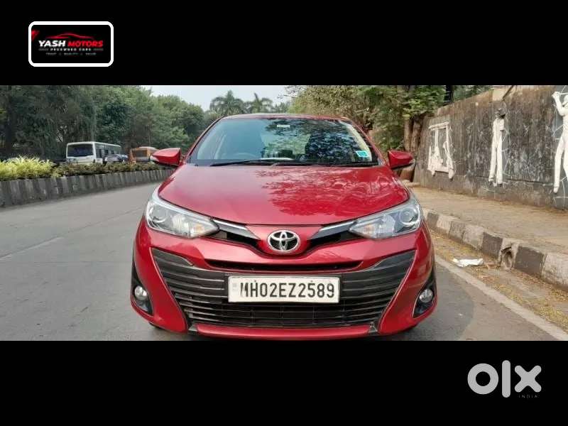 Toyota Yaris V Cvt, 2018, Petrol