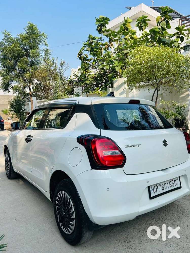 Maruti Suzuki Swift Vxi Optional, 2022, Petrol