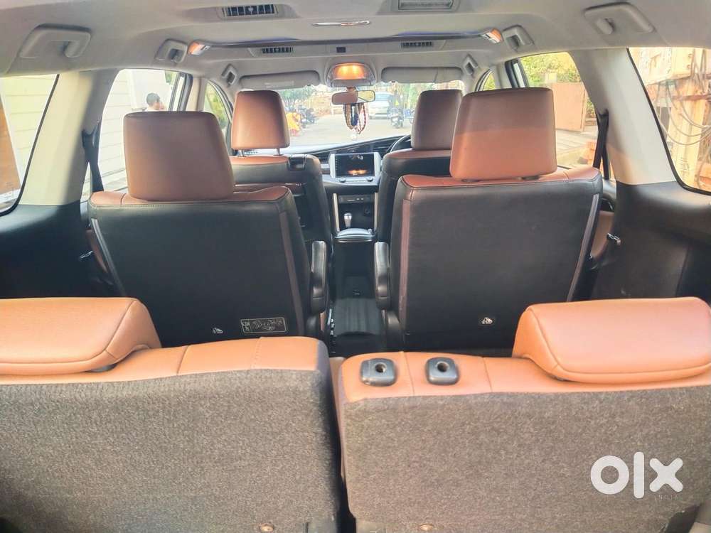 Toyota Innova Crysta 2.4 V 7 Str, 2017, Diesel