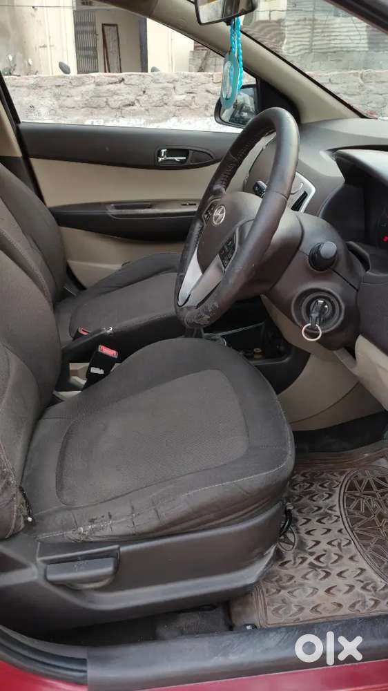 Hyundai New I20 2011 Diesel 96000 Km Driven