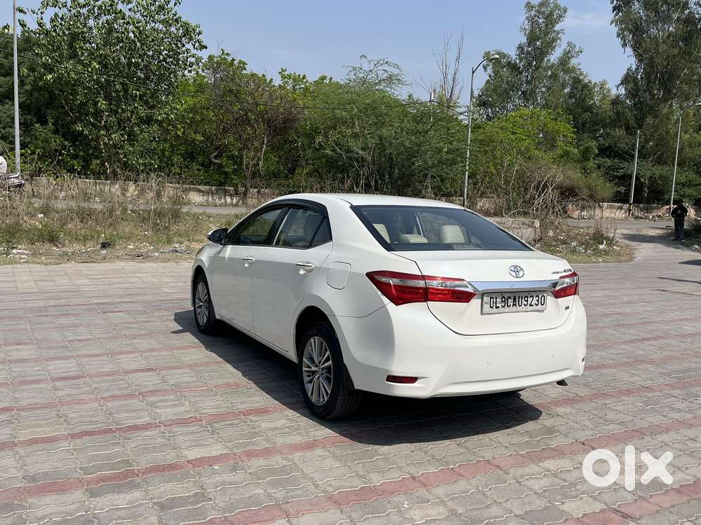 Toyota Corolla Altis 2013-2017 Vl At, 2016, Petrol