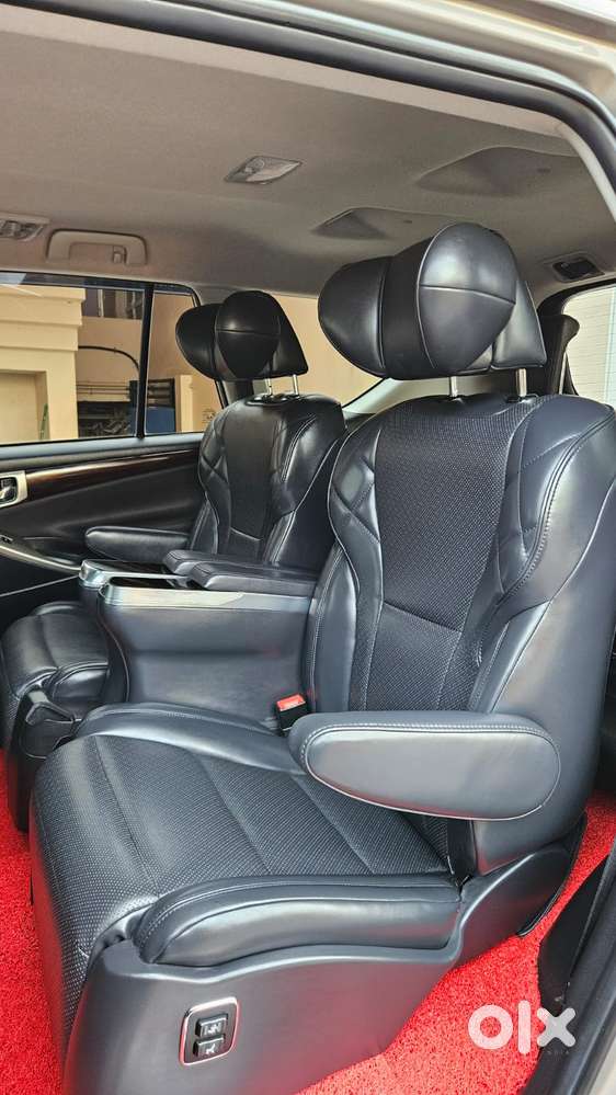 Toyota Innova Crysta 2.4 Z 7 Str, 2025, Diesel