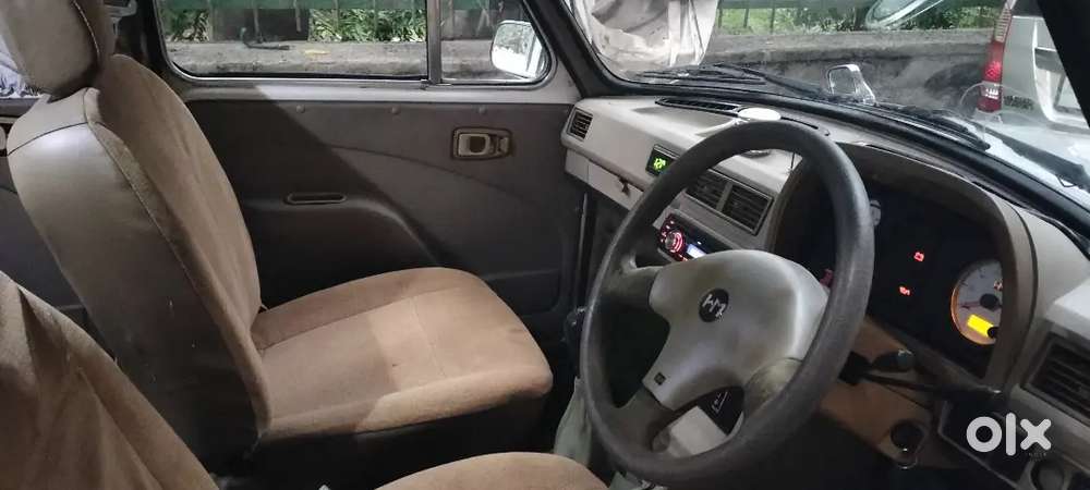 Ambassador Grand 2013 Car