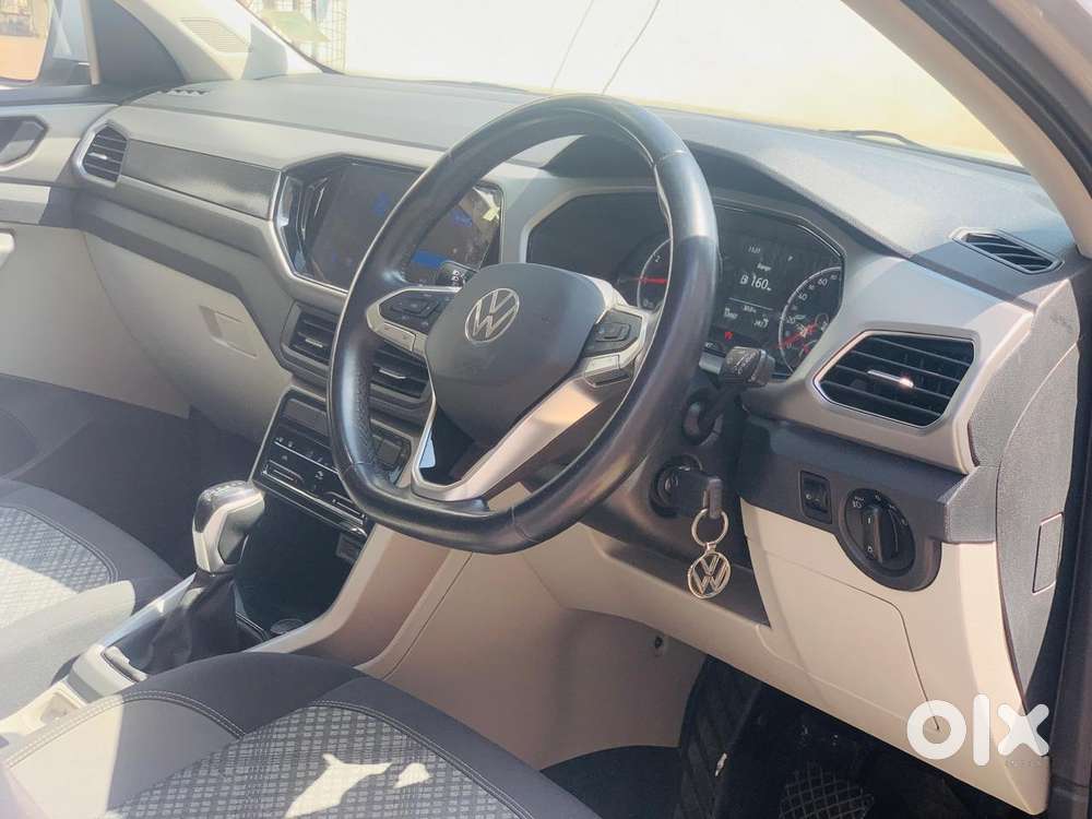 Volkswagen Taigun 1.0 Tsi Highline At, 2022, Petrol