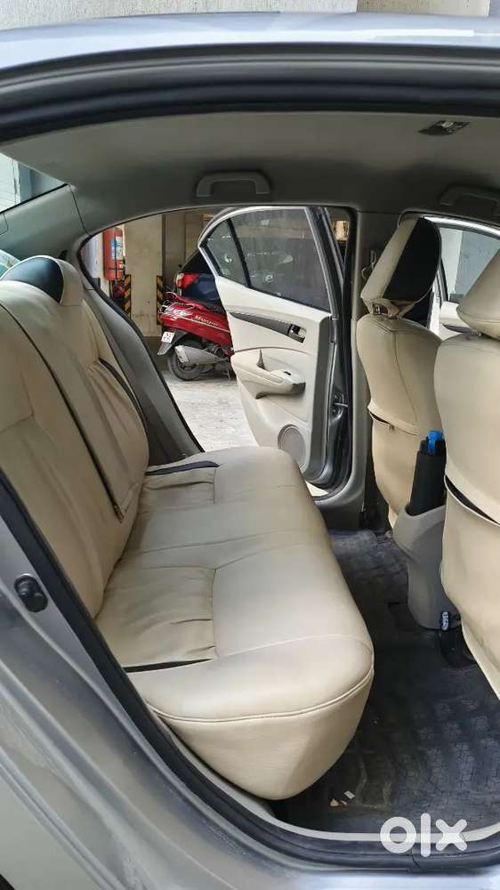 Honda City Petrol AT 2009 Variant