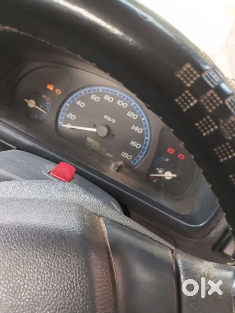 Bich Rahi Hi