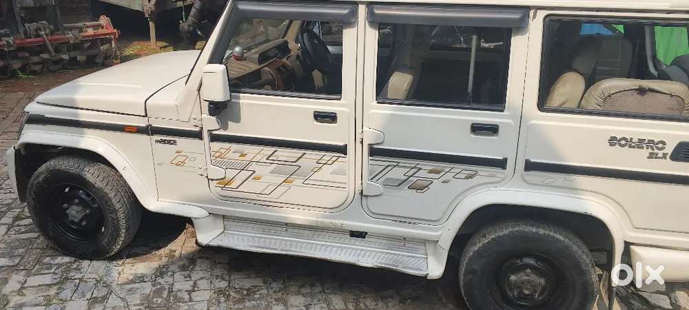 Mahindra Bolero 2015 Diesel Best Condition New Screen