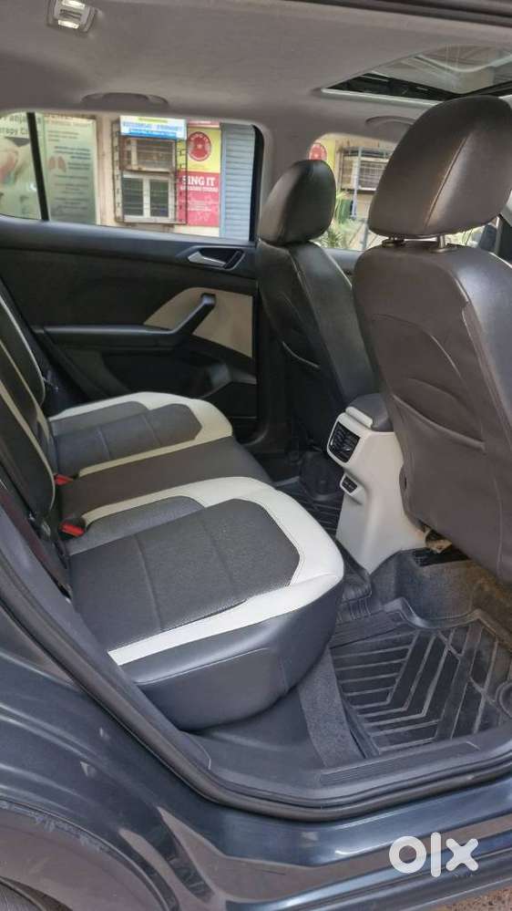 Volkswagen Taigun 1.0 Tsi Topline At, 2022, Petrol