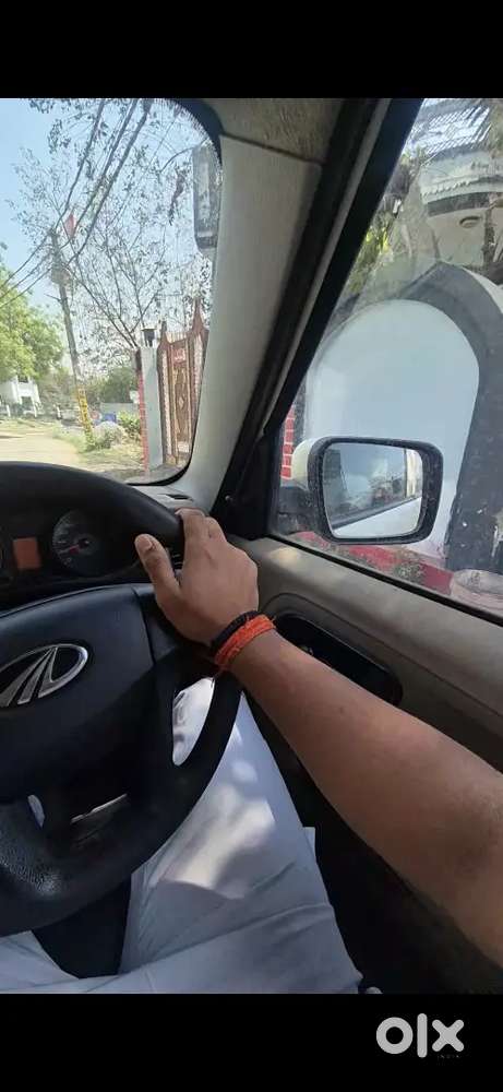 Mahindra Tuv 300 2015 Diesel Good Condition