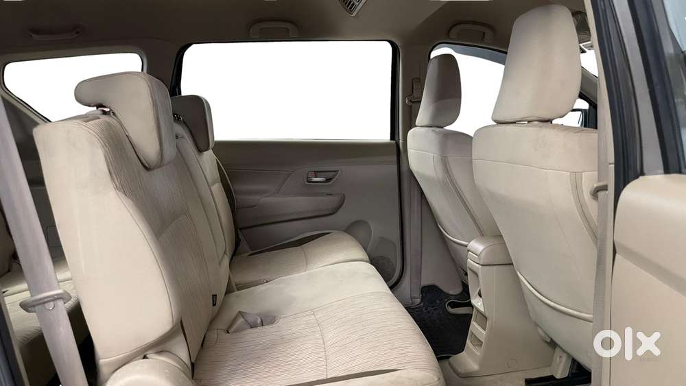 Maruti Suzuki Ertiga Zxi Plus Shvs, 2019, Petrol