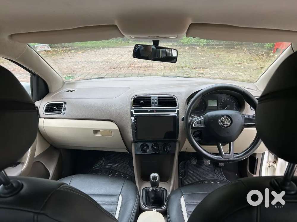 Skoda Rapid 1.6 Ambition Plus 2014