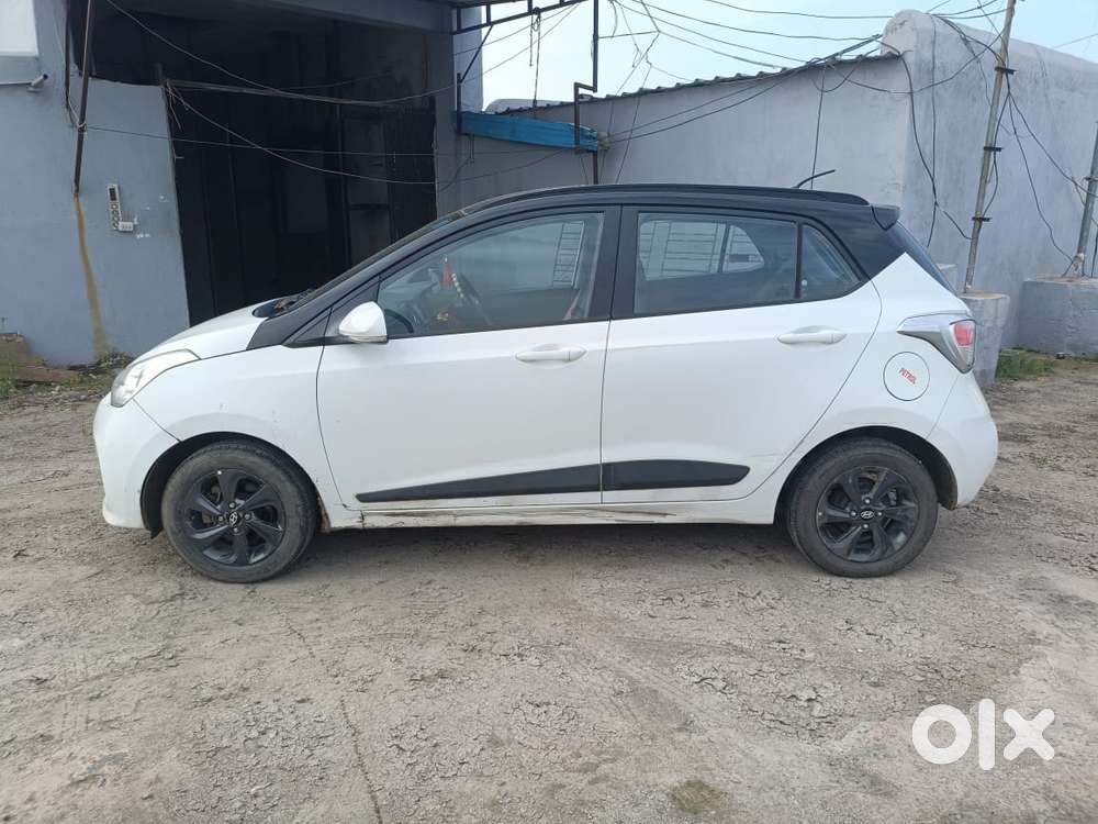 Hyundai Grand I10 Sportz (o) 1.2 At Vtvt, 2018, Petrol