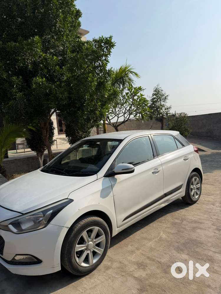 Hyundai I20 2015 Diesel 56000 Km Driven