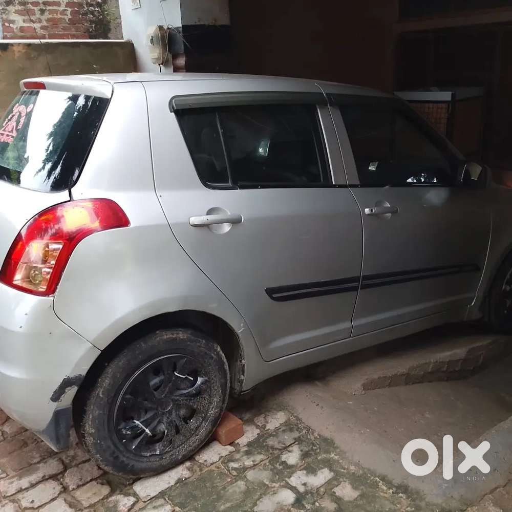 Maruti Suzuki Swift 2010 Cng & Hybrids 100000 Km Driven