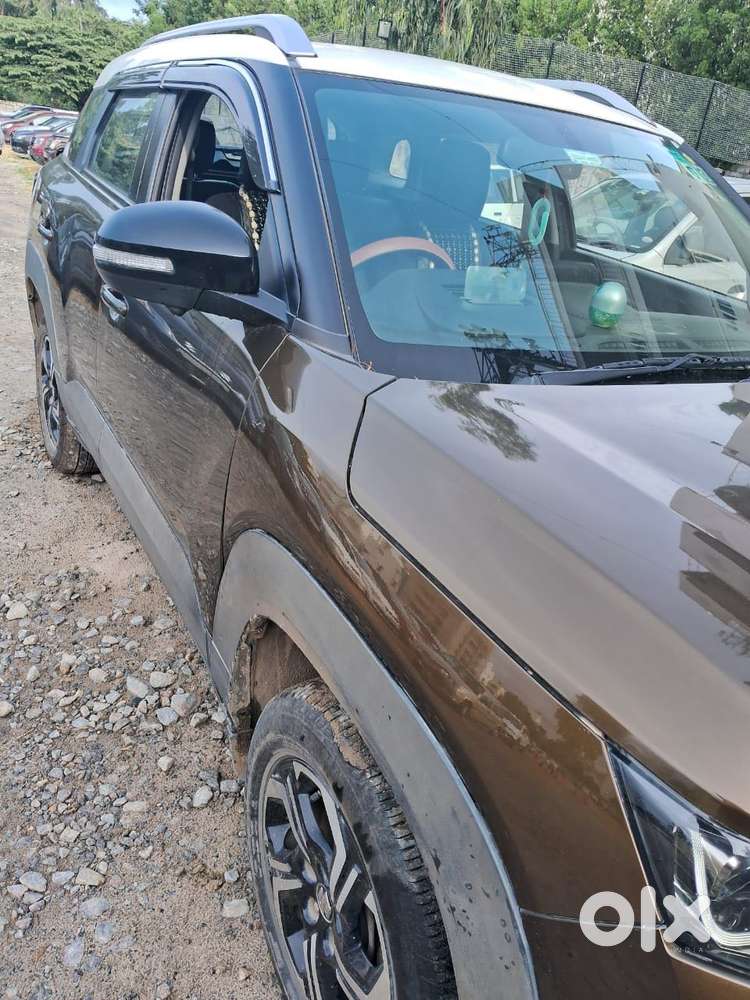 Maruti Suzuki Brezza 1.5 Zxi Plus At Smart Hybrid Dual Tone, 2022, P..