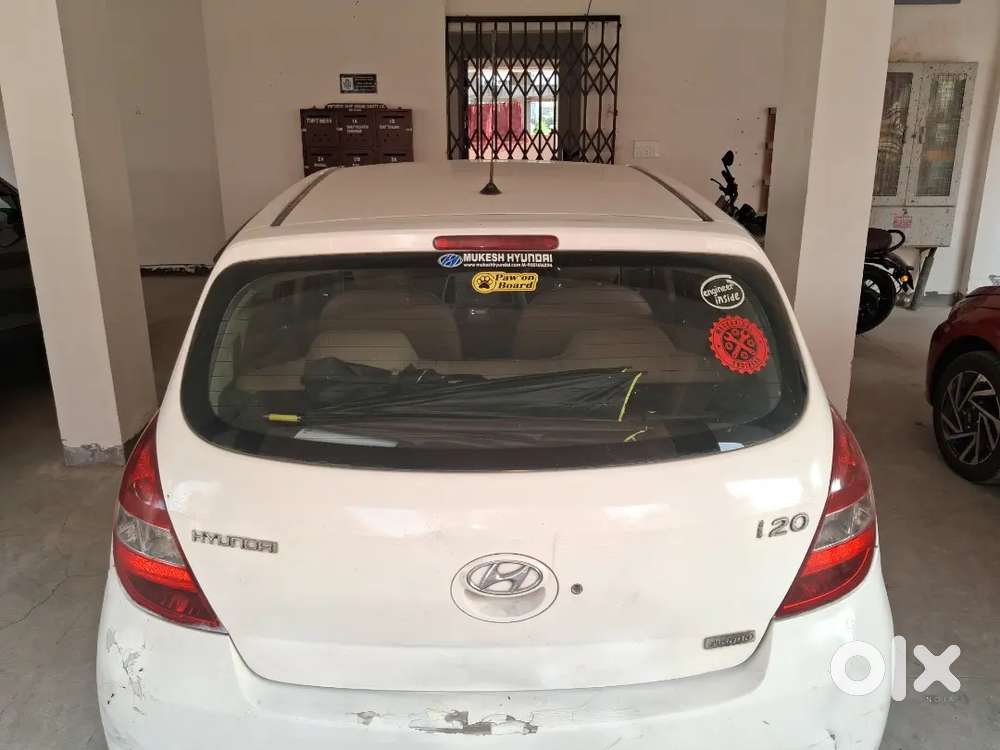 Hyundai I20 2012 Petrol 76000 Km Driven