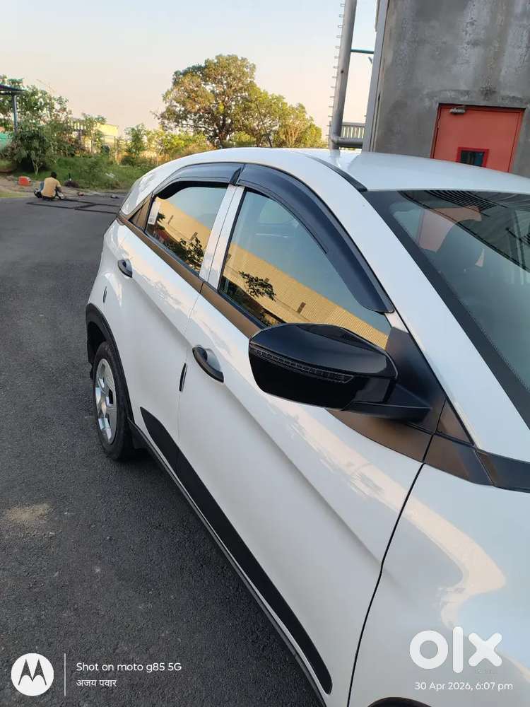 Urgent Sale: Tata Nexon Icng, Like New Condition