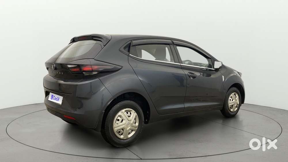 Tata Altroz 1.2 Xe, 2020, Petrol