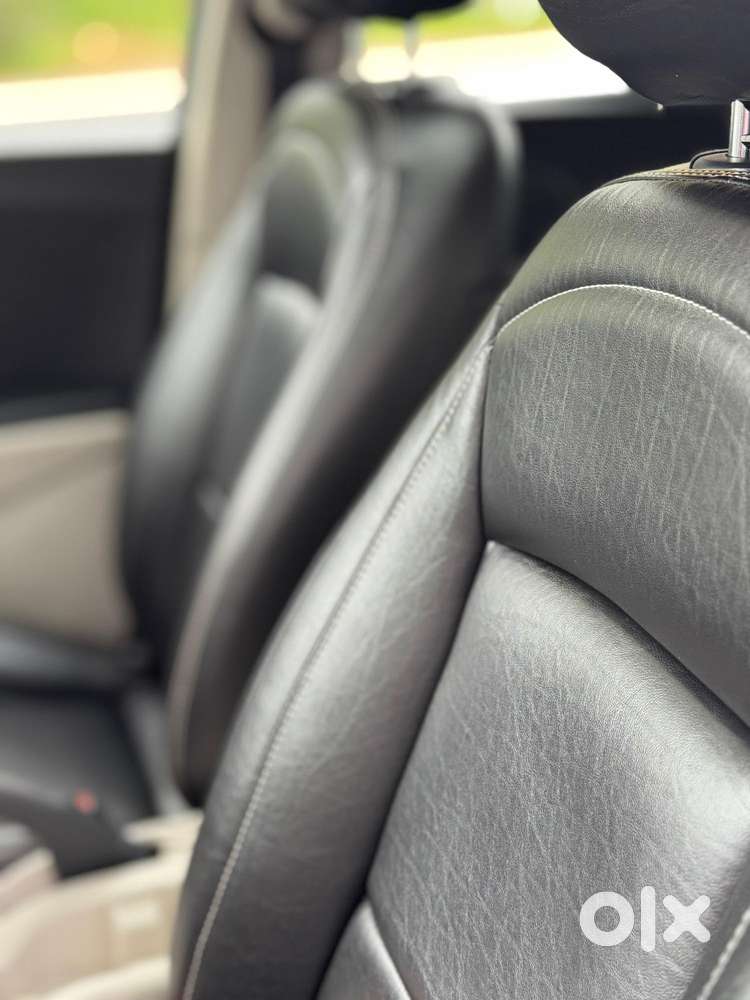 Mahindra Xuv300 1.2 W6 Amt Petrol, 2021, Petrol