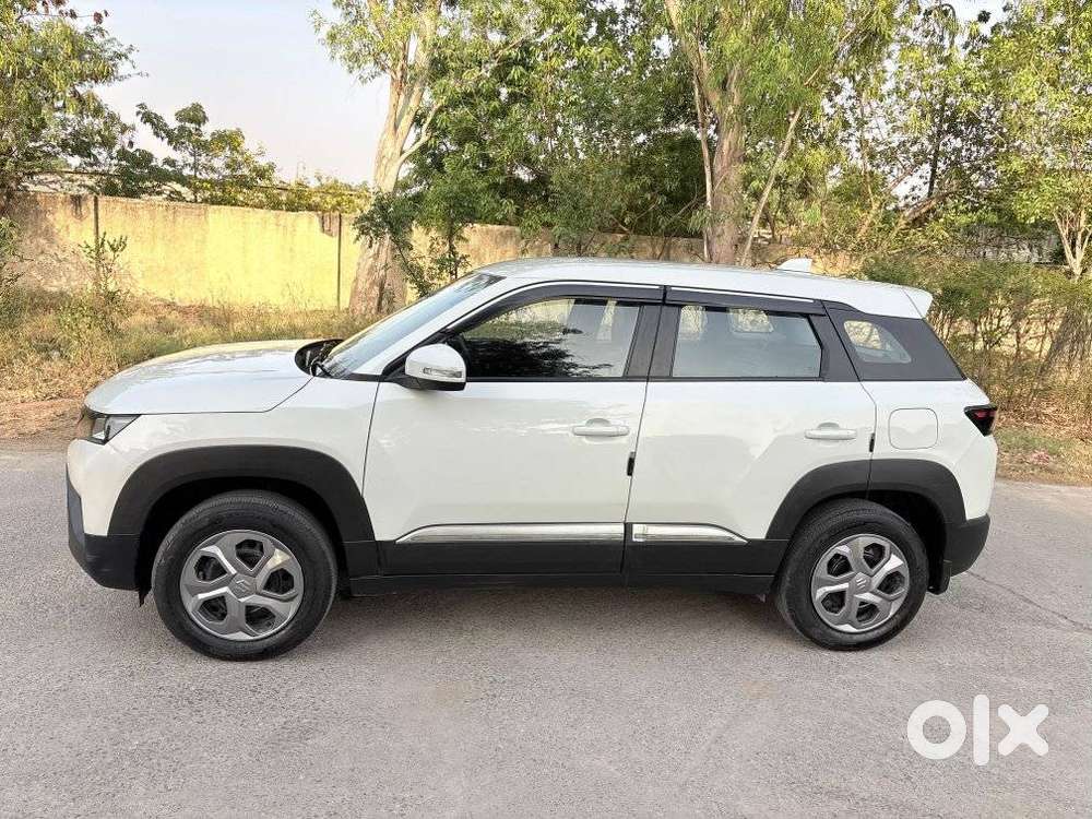 Maruti Suzuki Brezza 1.5 Lxi Cng, 2024, Petrol
