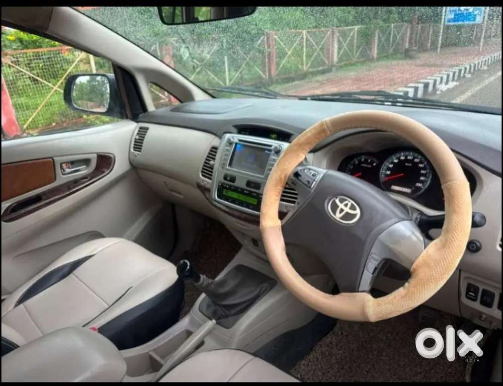 Toyota Innova 2.5 Vx 2013