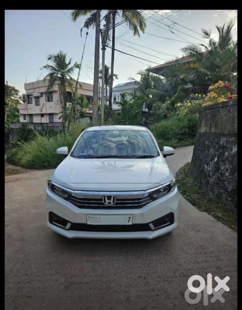 Honda Amaze 2025 Petrol 10000 Km Driven