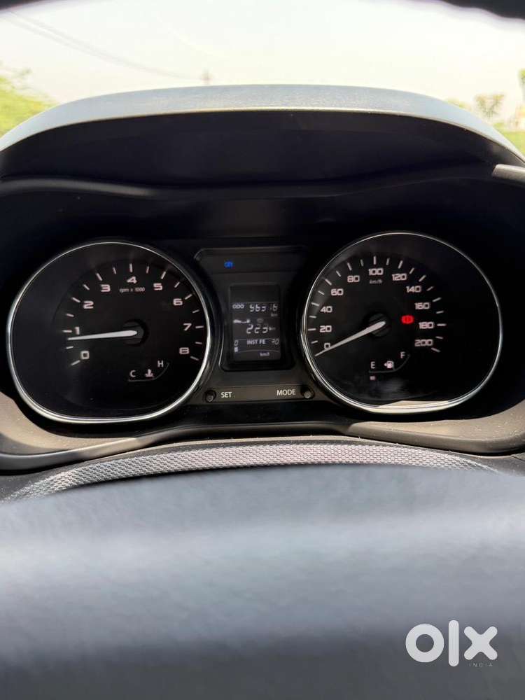 Tata Nexon Xz + Bs4