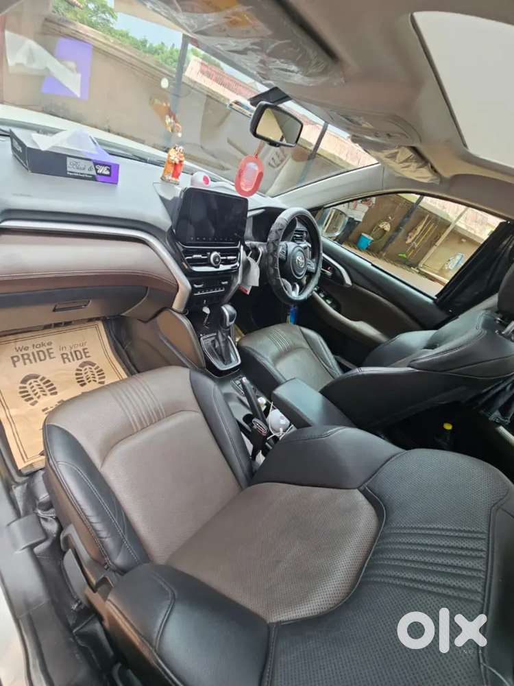 Toyota Urban Cruiser 2023 Variant 1.5 V Hybrid