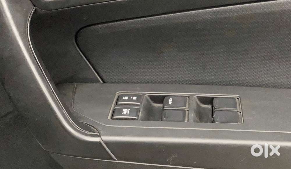 Maruti Suzuki Vitara Brezza 1.5 Lxi, 2020, Petrol
