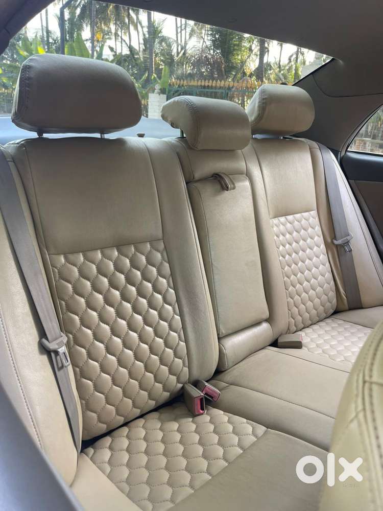 Toyota Corolla Altis