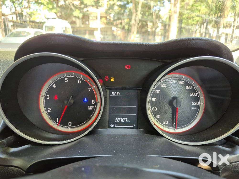 Maruti Suzuki Swift 1.2 Vxi (o), 2023, Petrol