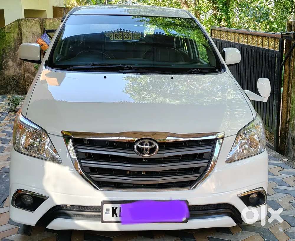 Toyota Innova 2.5 G 2015