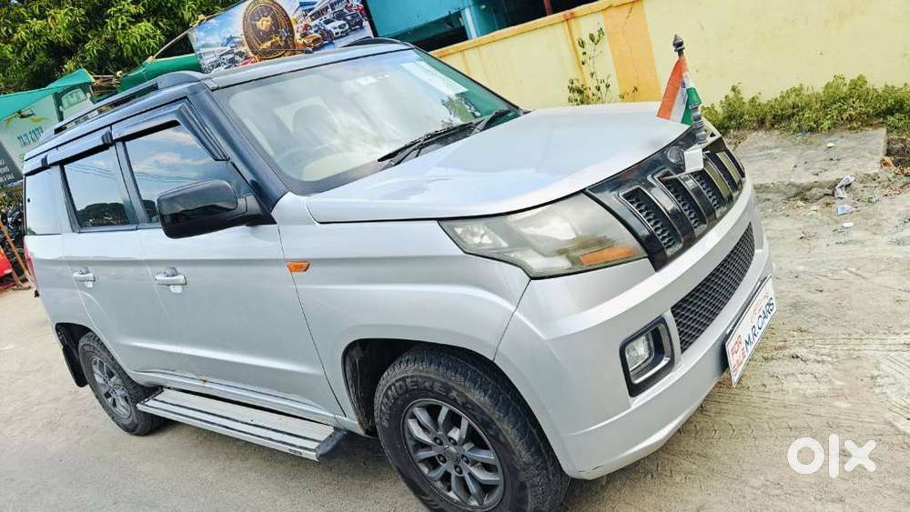 Mahindra Tuv 300 T10, 2020, Diesel