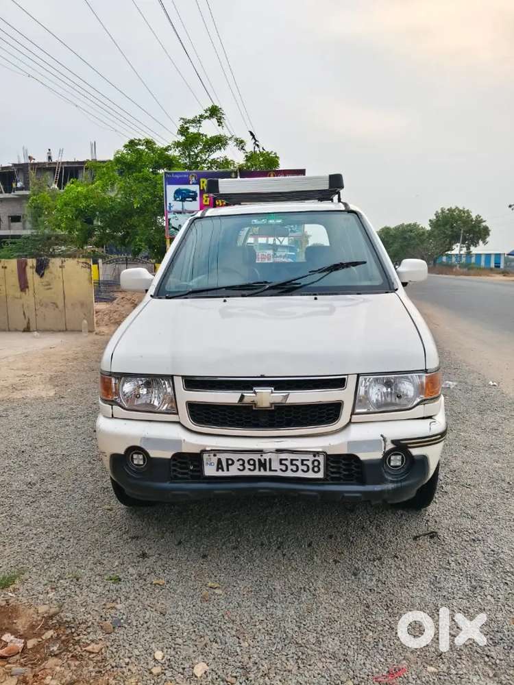 Chevrolet Tavera Neo 2016 Diesel 352836 Km Driven