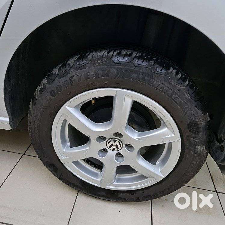Volkswagen Vento Petrol Highline At, 2014, Petrol