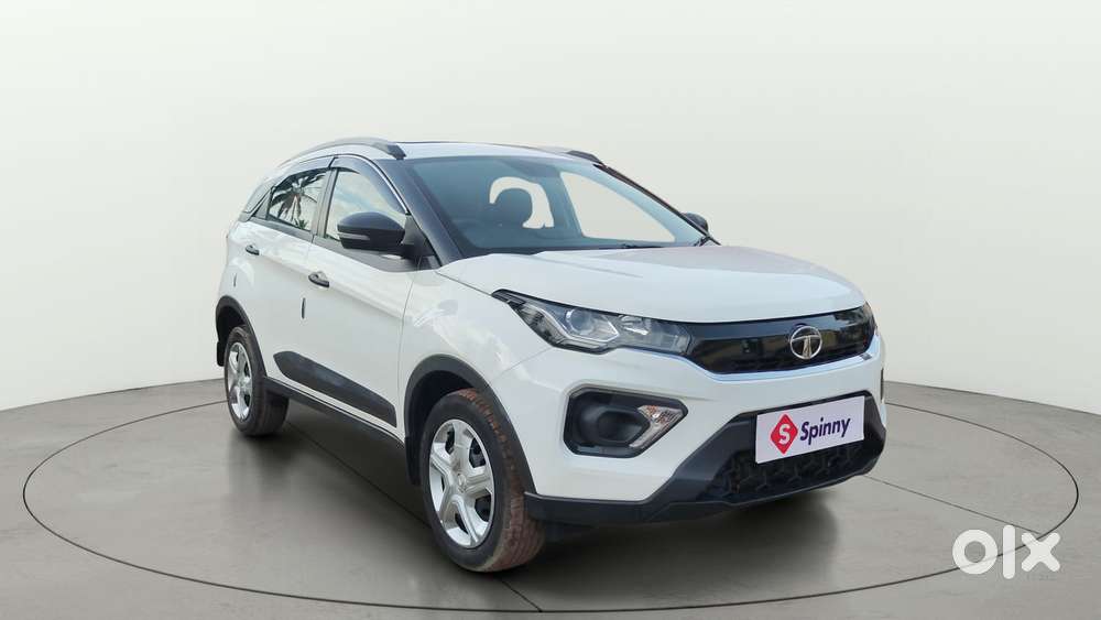 Tata Nexon 1.5 Revotorq Xma Amt (s), 2023, Diesel