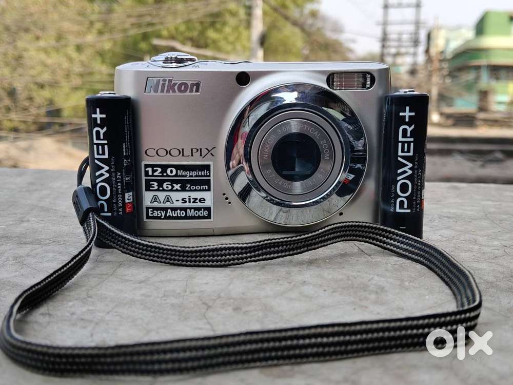 Nikon Coolpix L22 12.0 MP Vintage Digital Camera 3000mah