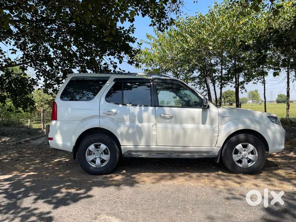 6 Gear Tata Safari Storme 2016