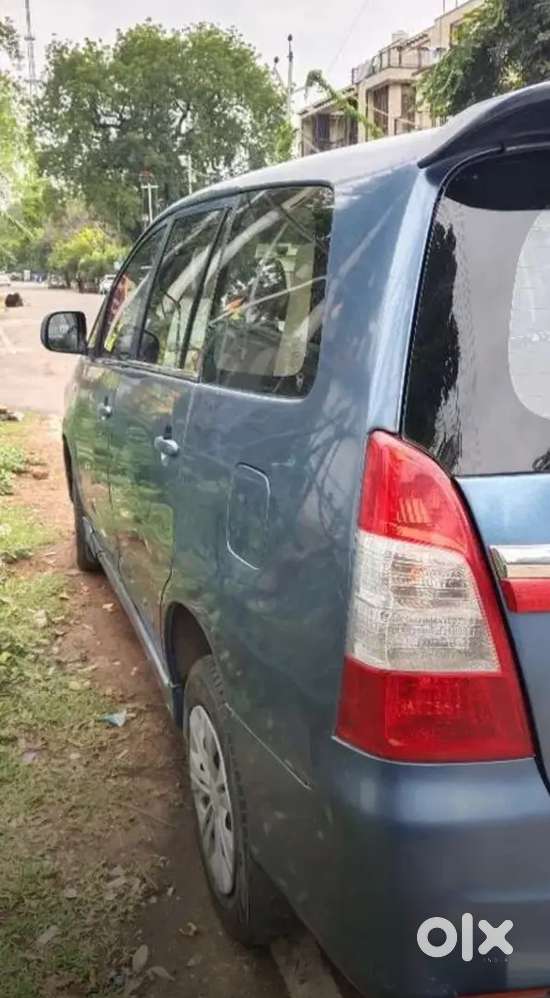 Toyota Innova 2012 Diesel Well Maintained