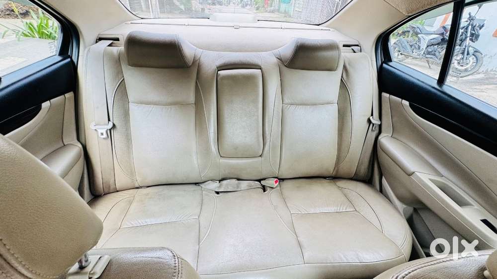 Maruti Suzuki Ciaz Alpha 1.3 Hybrid 2017